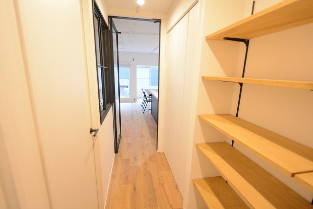 代官山エーデルハイム 玄関