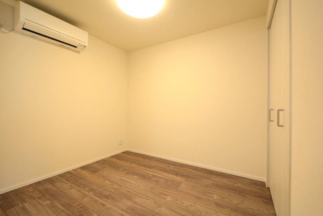 ライオンズマンション池袋 洋室2