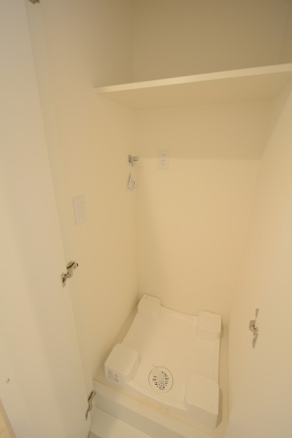 シャトレ市ヶ谷 洗濯機置場