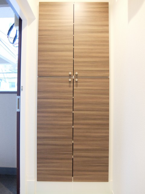 経堂ヒミコマンション　シューズボックス