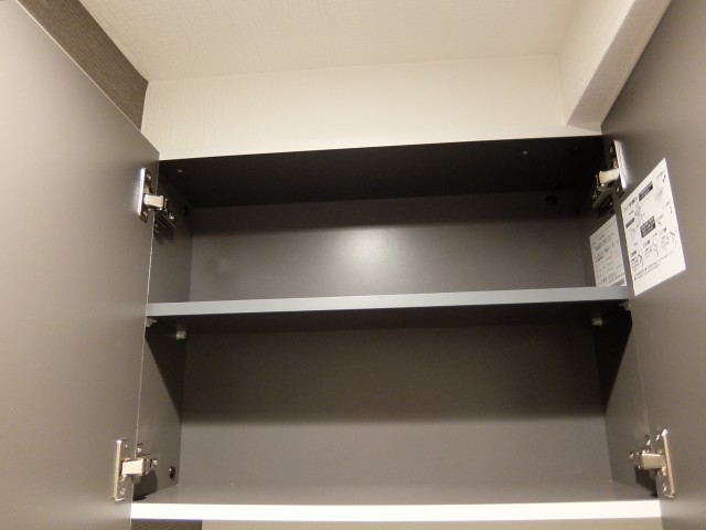経堂ヒミコマンション　トイレ収納