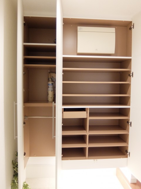 ベイクレストタワー＿シューズボックス