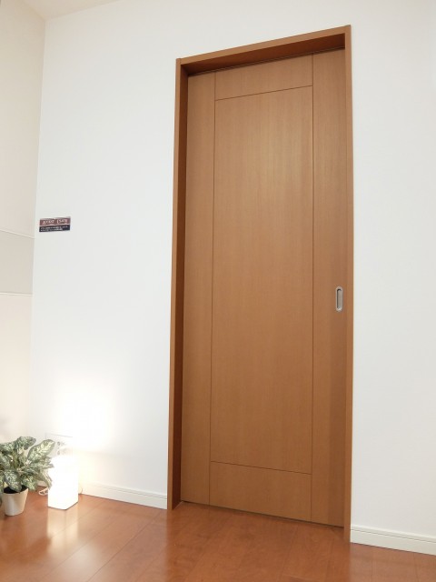 ベイクレストタワー＿洋室収納