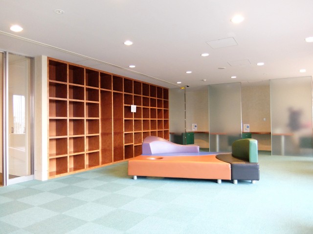 ベイクレストタワー＿多目的スペース