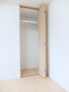 池ノ上グロリアハイツ　5.1帖洋室収納