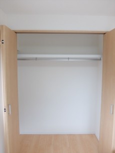 池ノ上グロリアハイツ　5.5帖洋室収納