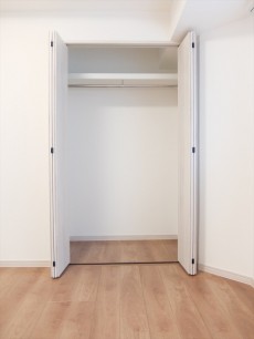 池ノ上グロリアハイツ　5帖洋室収納