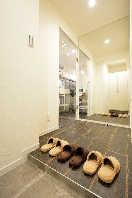 秀和第2北青山レジデンス　玄関