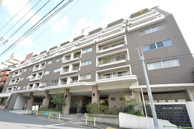 シャトー東洋南青山　外観