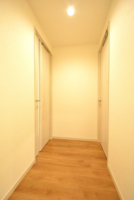 シャトー東洋南青山　廊下