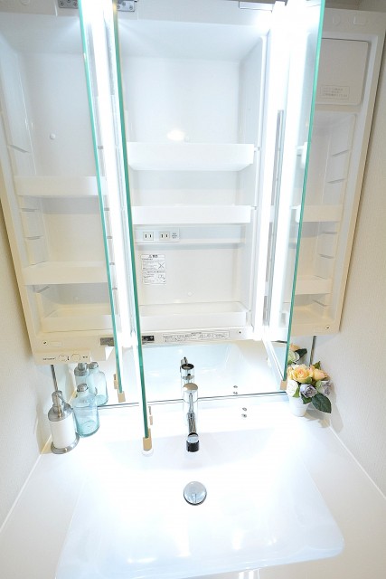 シャトー東洋南青山　洗面台