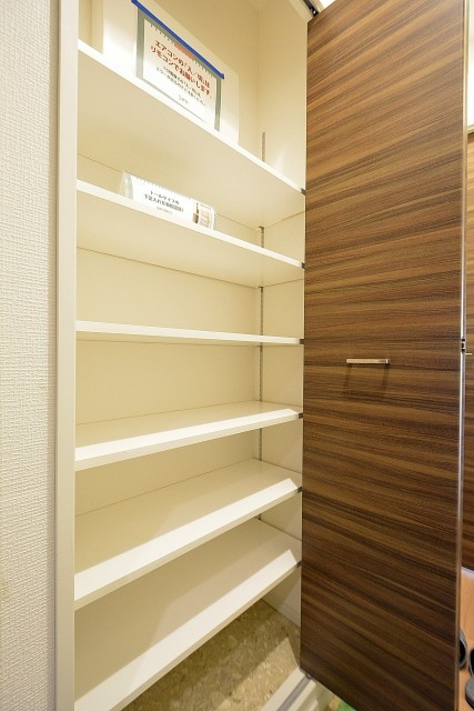 赤坂パレスマンション　シューズBOX