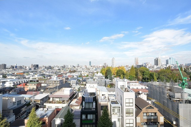 グランドメゾン目白　4.0帖ベッドルームのバルコニー眺望