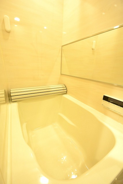 ライオンズマンション三軒茶屋　浴槽