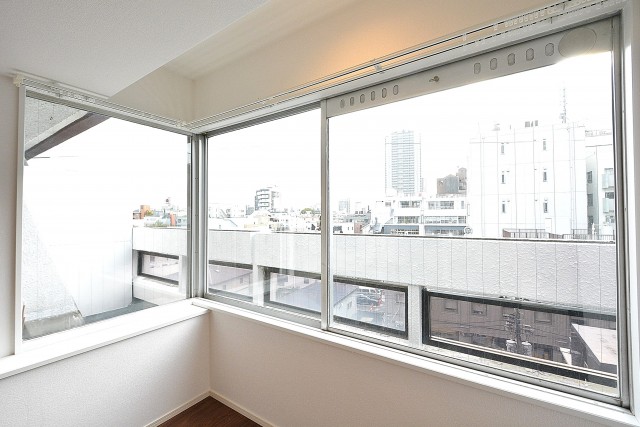 代官山エーデルハイム　LDKL字サッシ