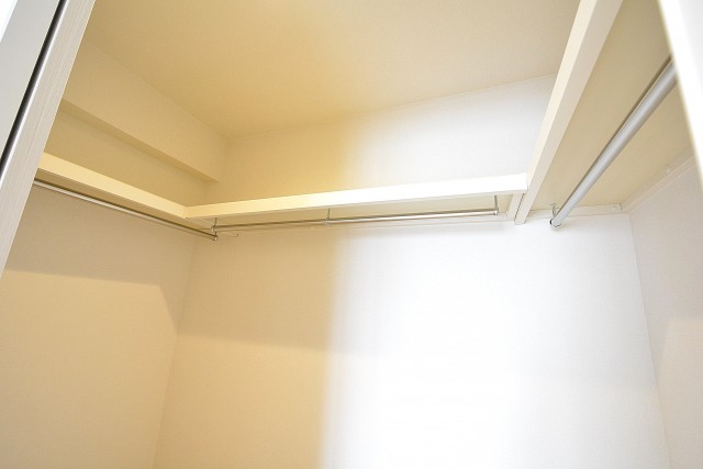 ライオンズマンション三軒茶屋　洋室WIC