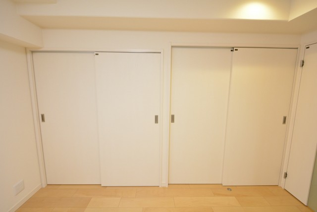 ハイネス小石川305　扉