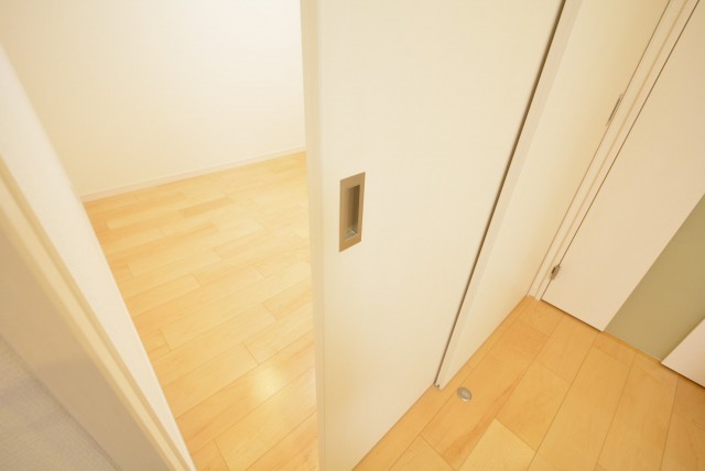 ハイネス小石川305　扉