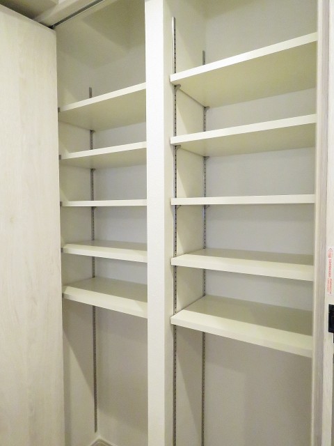 ダイアパレス都立大　パントリー