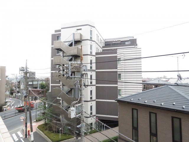 ダイアパレス都立大　洋室側眺望