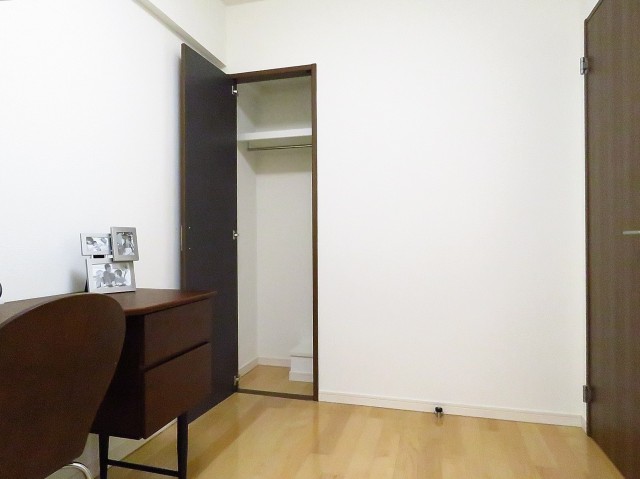 コスモ目黒パルティエ　サービスルーム約4.1帖