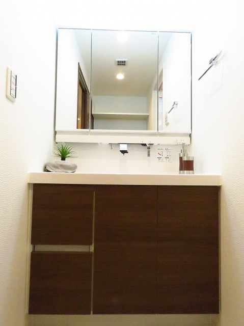 コスモ目黒パルティエ　洗面化粧台