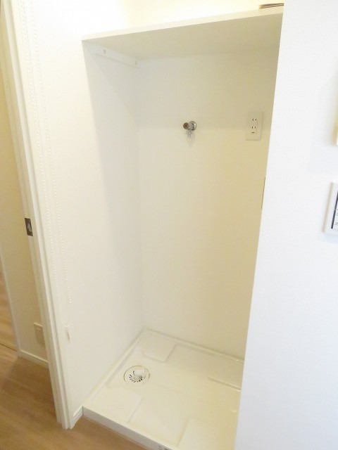 越前堀永谷マンション　洗濯機置場