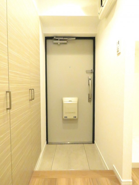 越前堀永谷マンション　玄関ホール