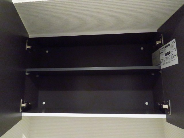 レックス神宮外苑　トイレ収納棚