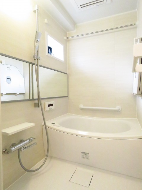 レックス神宮外苑　バスルーム