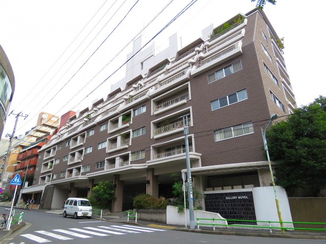 シャトー東洋南青山　外観