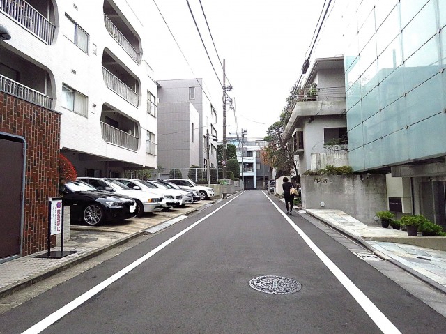 千駄ヶ谷第一スカイハイツ　前面道路