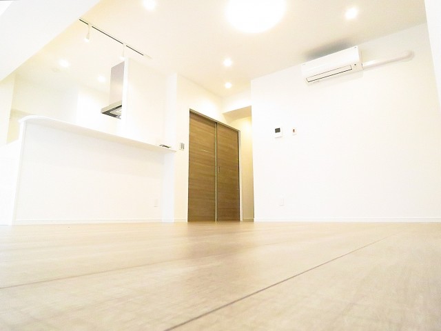 千駄ヶ谷第一スカイハイツ　LDK約16.0帖