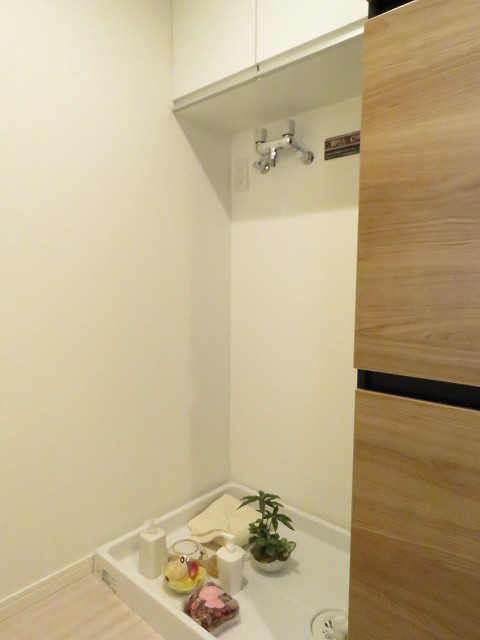 小石川ハウス　洗濯機置場