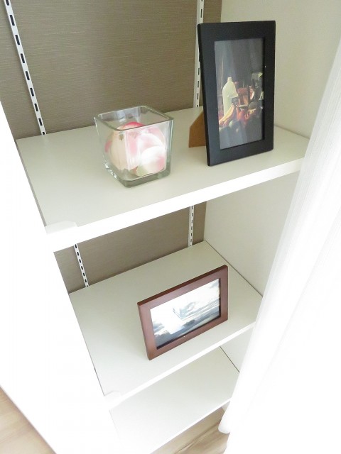 小石川ハウス　可動棚