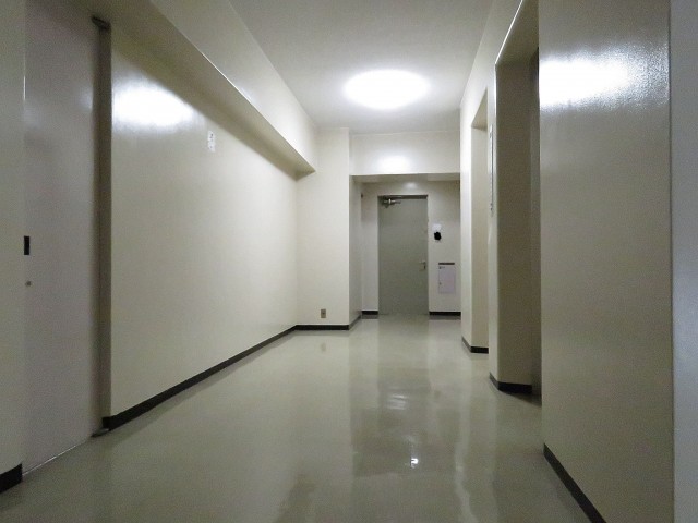 小石川ハウス　共用廊下