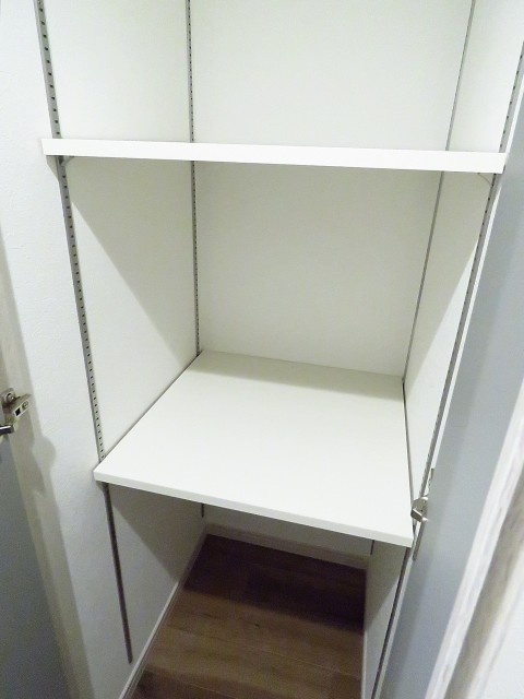 藤和三軒茶屋ホームズ　廊下収納