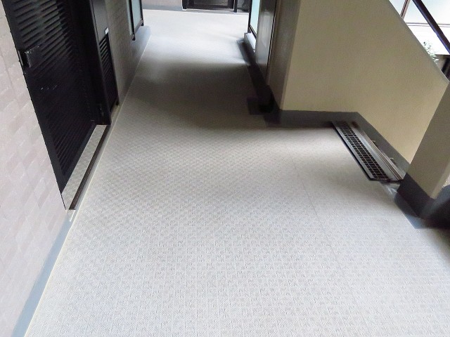 藤和三軒茶屋ホームズ　共用廊下