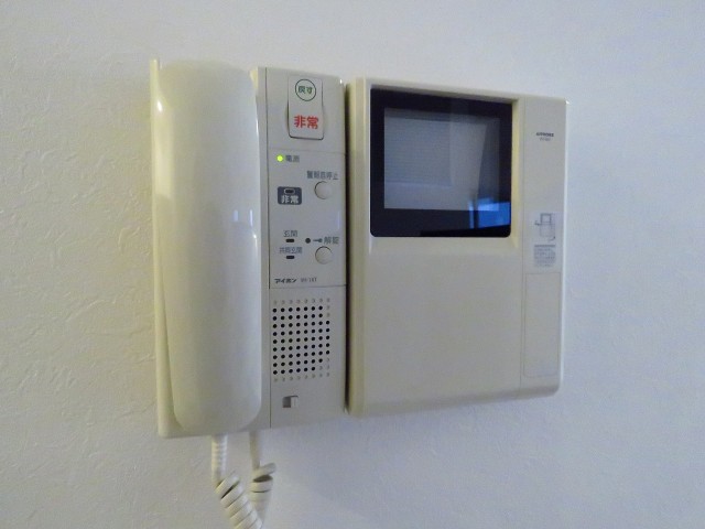 スタジオDEn渋谷　TVモニター付きインターホン
