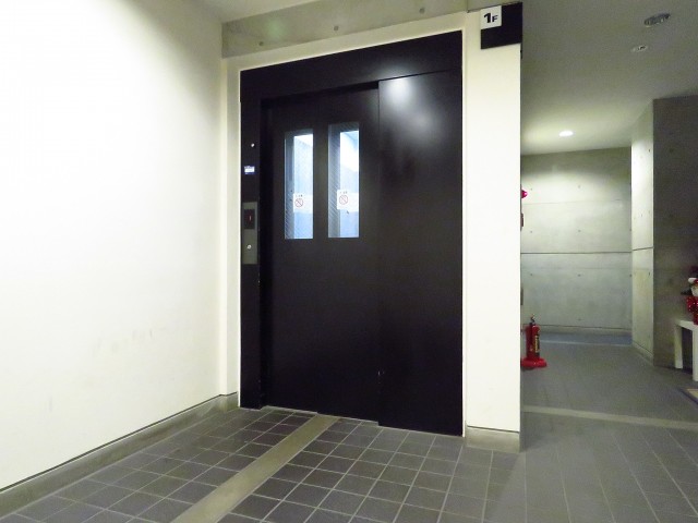 スタジオDEn渋谷　エレベーター