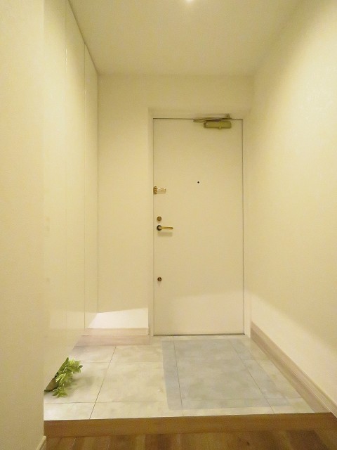 藤和三軒茶屋ホームズ　玄関ホール