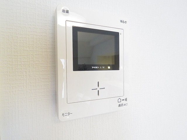 宏和マンション池袋　TVモニター付きインターホン