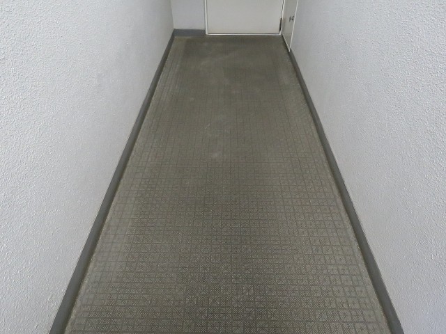 宏和マンション池袋　共用廊下