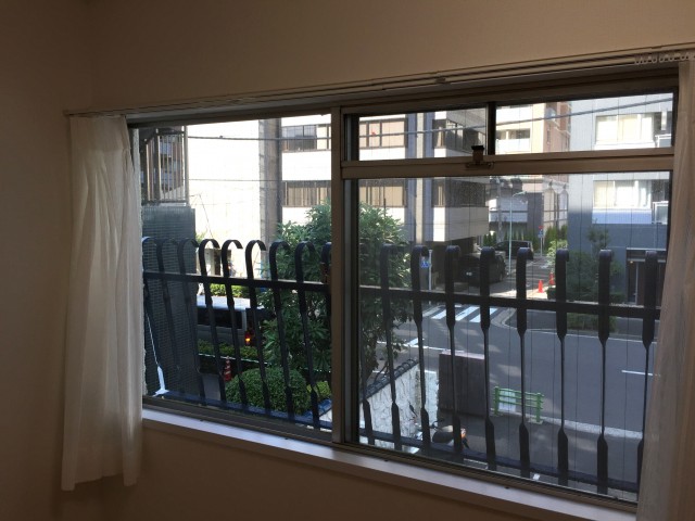 秀和新川レジデンス　洋室約5.2帖