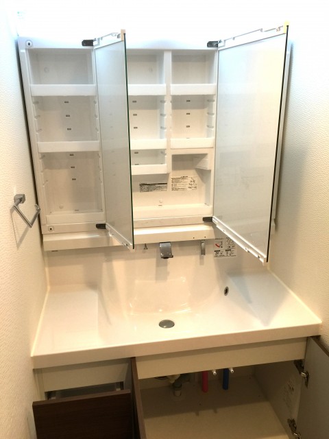 秀和新川レジデンス　洗面台