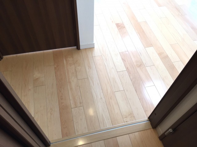 秀和新川レジデンス　ＬＤＫへ