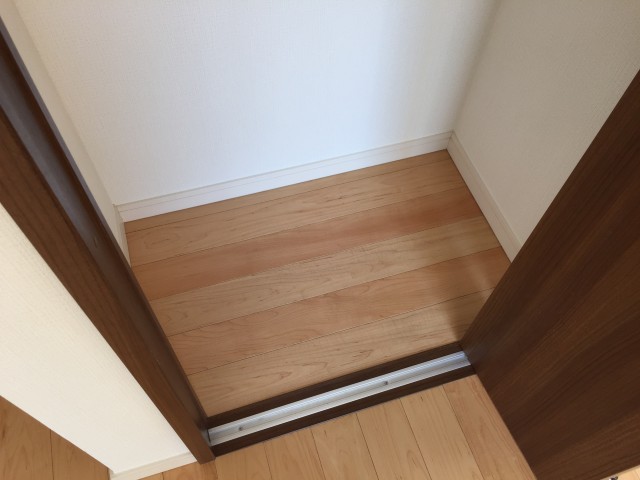 秀和新川レジデンス　洋室約5.4帖