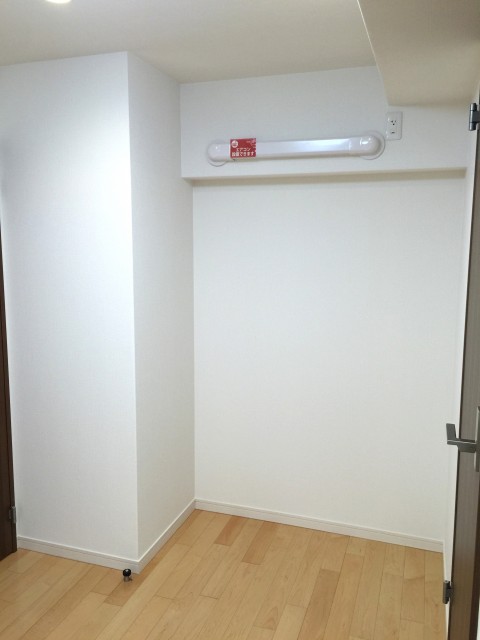 秀和新川レジデンス　サービスルーム