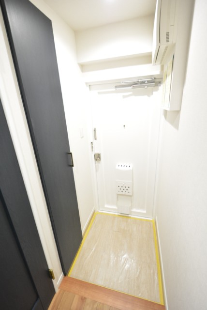 シャトレー代々木 玄関