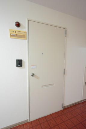 豊栄新都心マンション 玄関